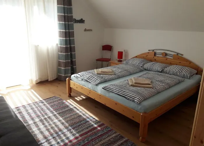 Sandra אוברטראון